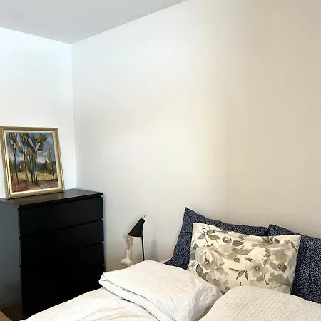 - Moderne Og Romslig Bolig Ved Havet Apartment *