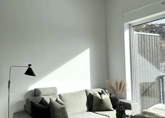 - Moderne Og Romslig Bolig Ved Havet Lägenhet *